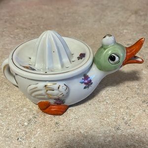 Vintage Japanese porcelain juicer